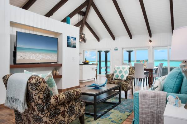 Villa Bashert a waterfront vacation rental villa on Chalk Sound, Providenciales